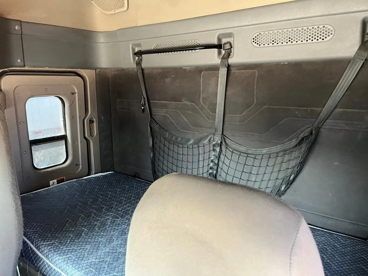 2015 Freightliner Cascadia Tractocamión 5ta rueda publicado en Expocamión — foto 6 de 7