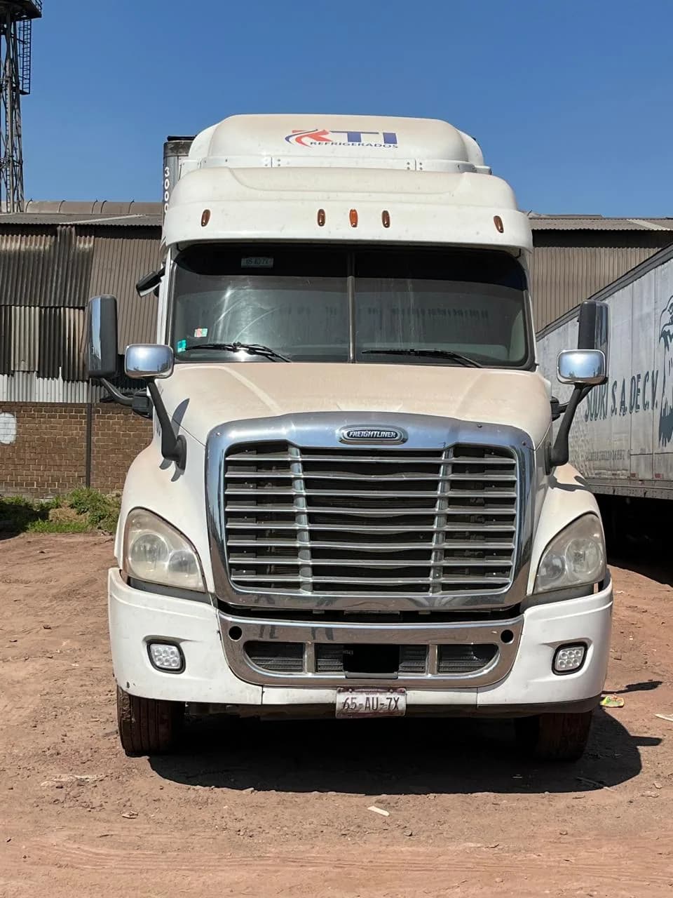 2015 Freightliner Cascadia Tractocamión 5ta rueda publicado en Expocamión — foto 3 de 7