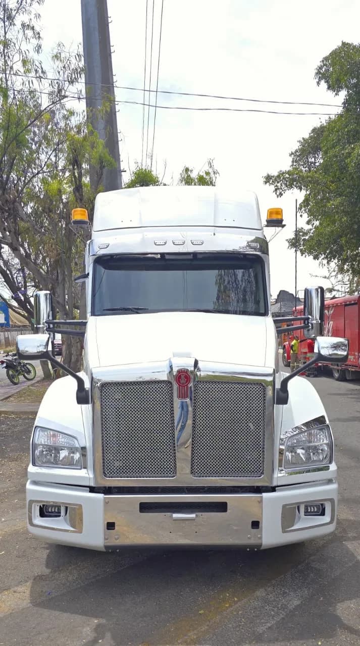 2023 Kenworth T880 Tractocamión 5ta rueda publicado en Expocamión — foto 5 de 15