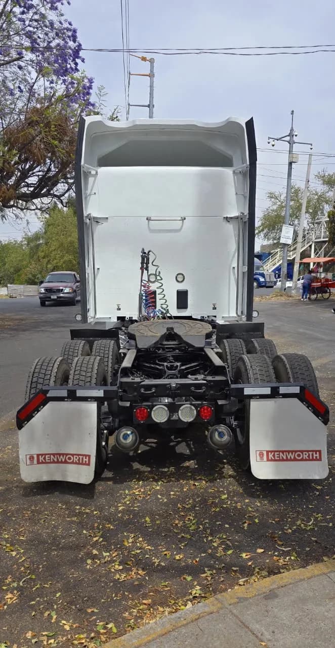 2023 Kenworth T880 Tractocamión 5ta rueda publicado en Expocamión — foto 8 de 15