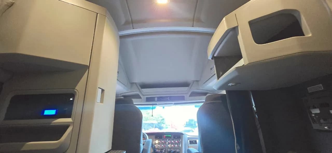 2025 Kenworth T680 Tractocamión 5ta rueda publicado en Expocamión — foto 15 de 15