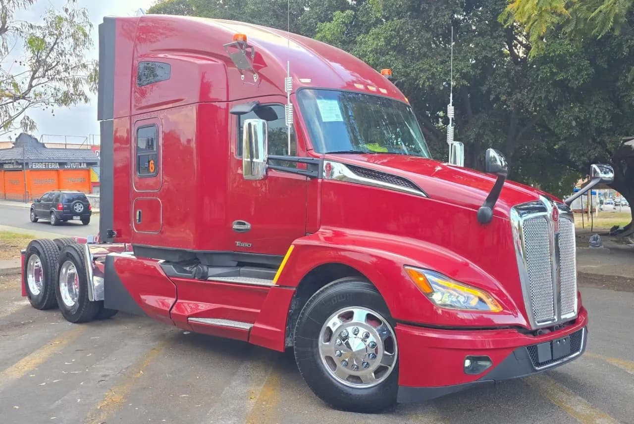 2025 Kenworth T680 Tractocamión 5ta rueda publicado en Expocamión — foto 14 de 15