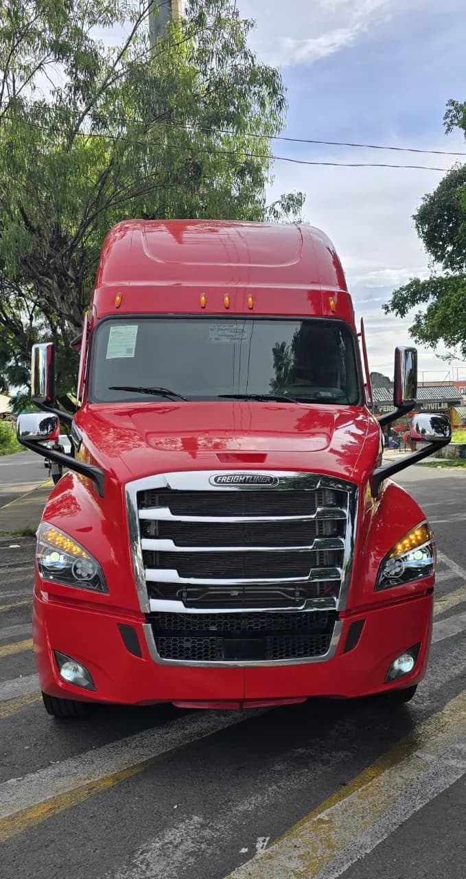 2025 Freightliner New Cascadia Tractocamión 5ta rueda publicado en Expocamión — foto 5 de 15