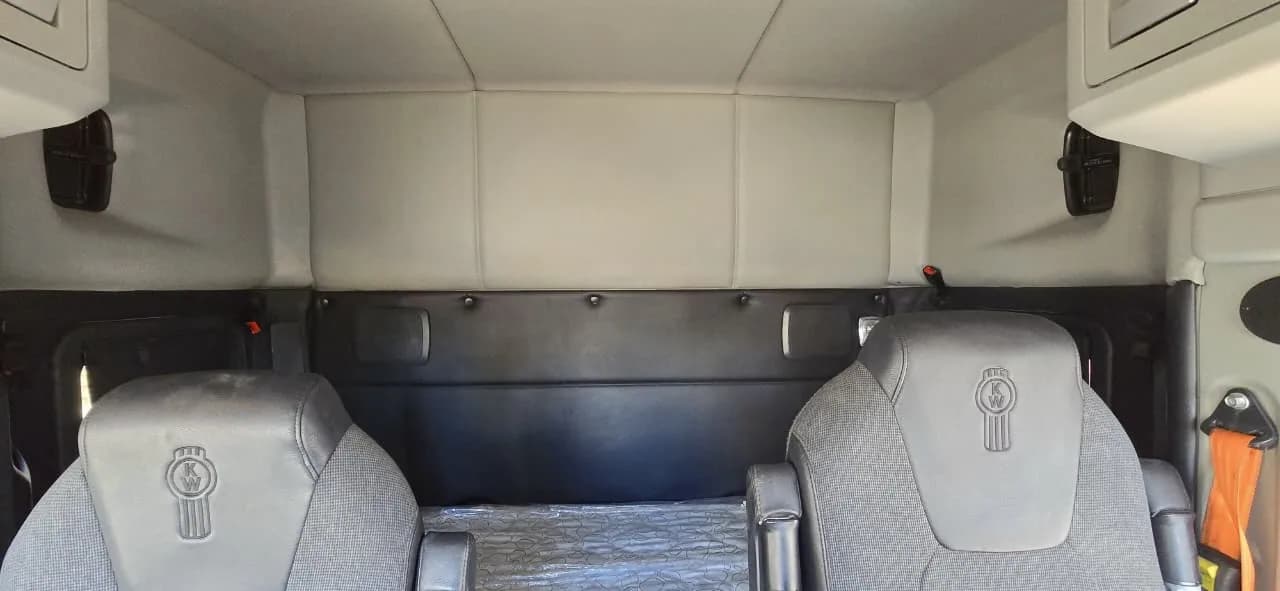 2022 Kenworth T680 Tractocamión 5ta rueda publicado en Expocamión — foto 9 de 15