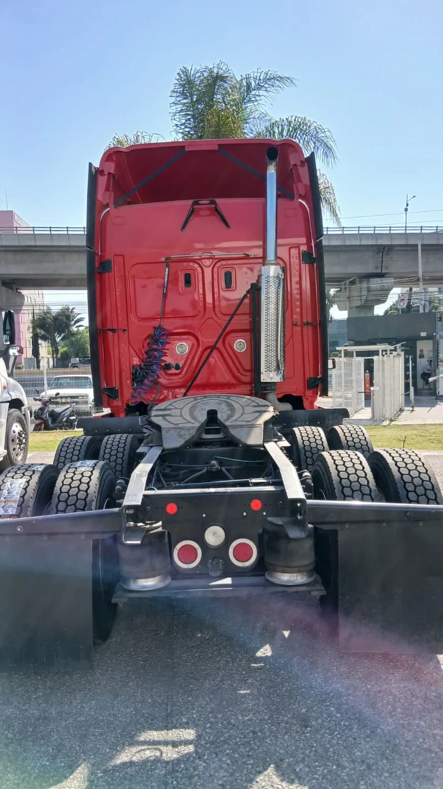 2020 Freightliner Cascadia Tractocamión 5ta rueda publicado en Expocamión — foto 3 de 12