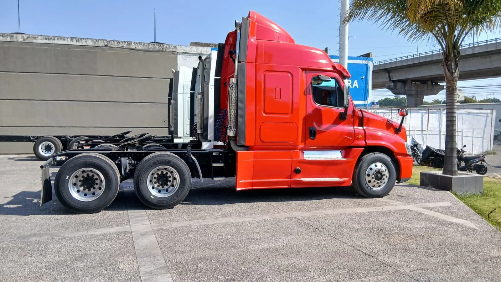 2020 Freightliner Cascadia Tractocamión 5ta rueda publicado en Expocamión — foto 4 de 12