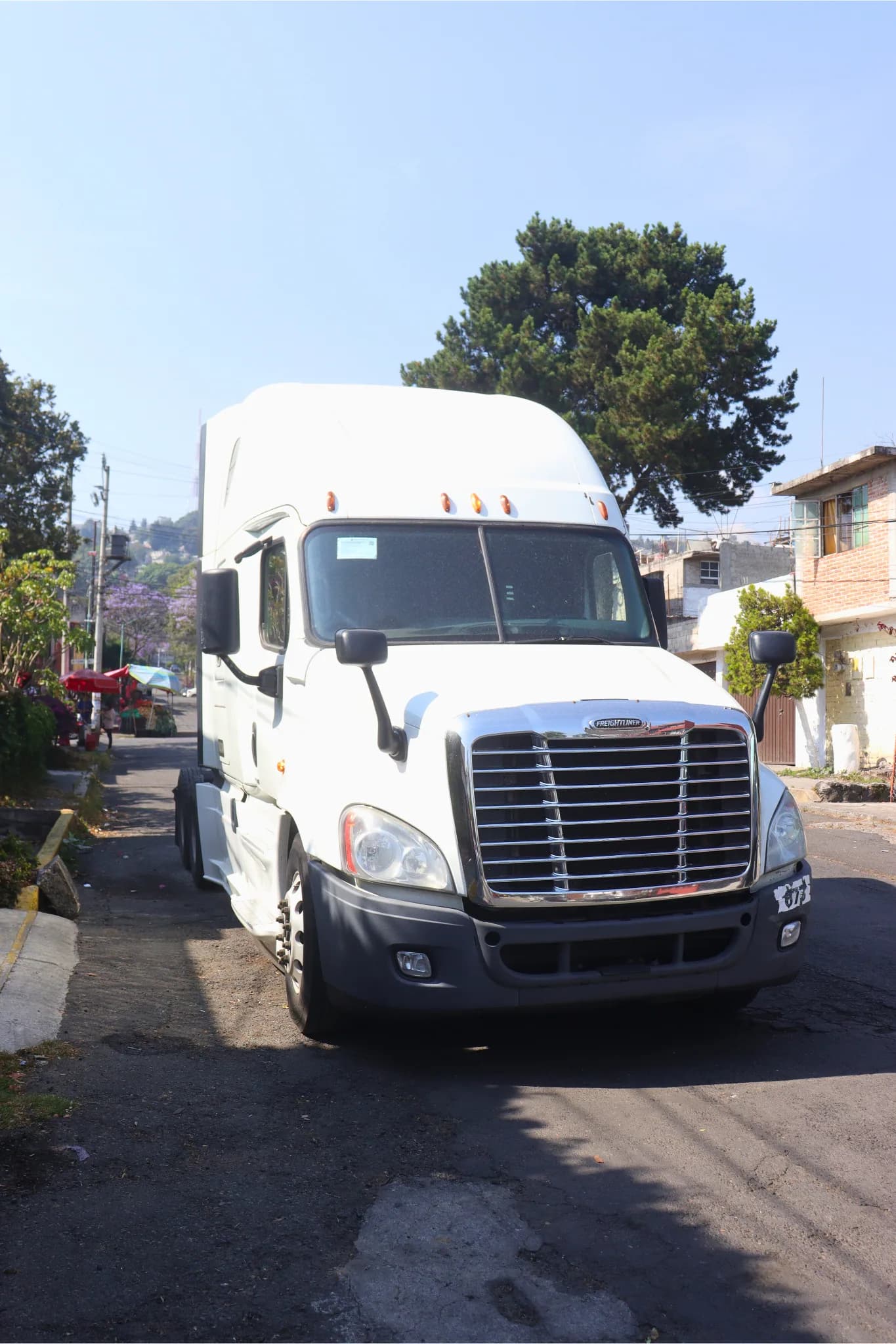 2015 Freightliner Cascadia Tractocamión 5ta rueda publicado en Expocamión — foto 2 de 11