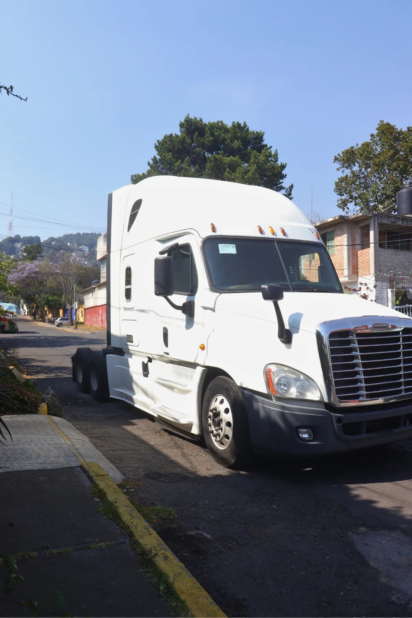 2015 Freightliner Cascadia Tractocamión 5ta rueda publicado en Expocamión — foto 5 de 11