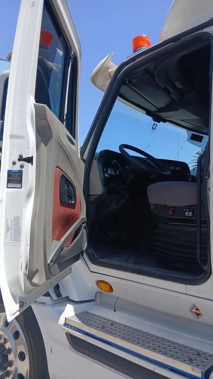 2017 International ProStar Tractocamión 5ta rueda publicado en Expocamión — foto 6 de 15