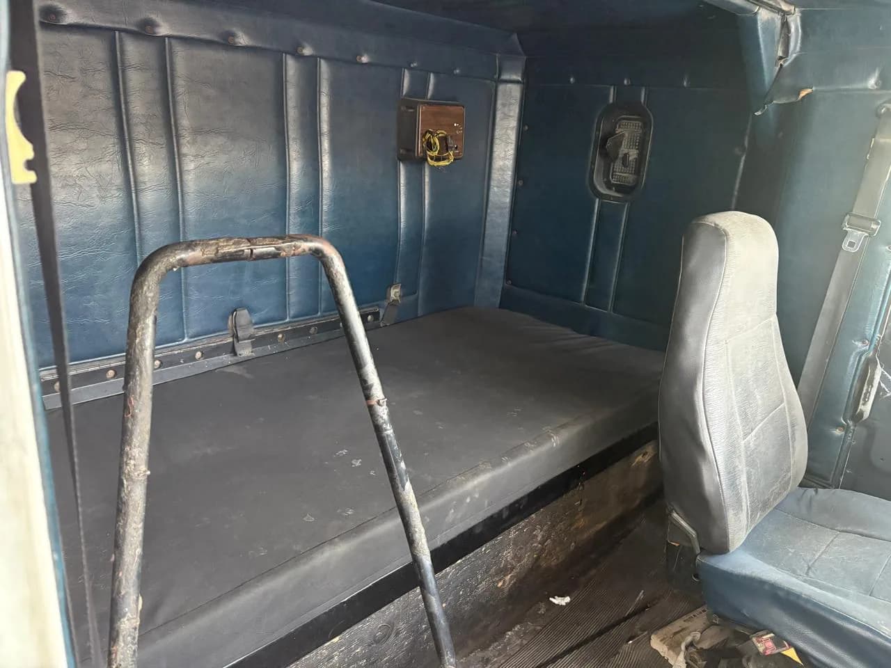 1995 Freightliner Tractocamión 5ta rueda publicado en Expocamión — foto 4 de 12