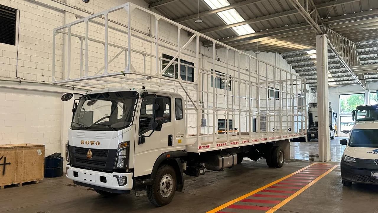 2024 Howo Terminal Truck Rabón (2 ejes) publicado en Expocamión — foto 6 de 9