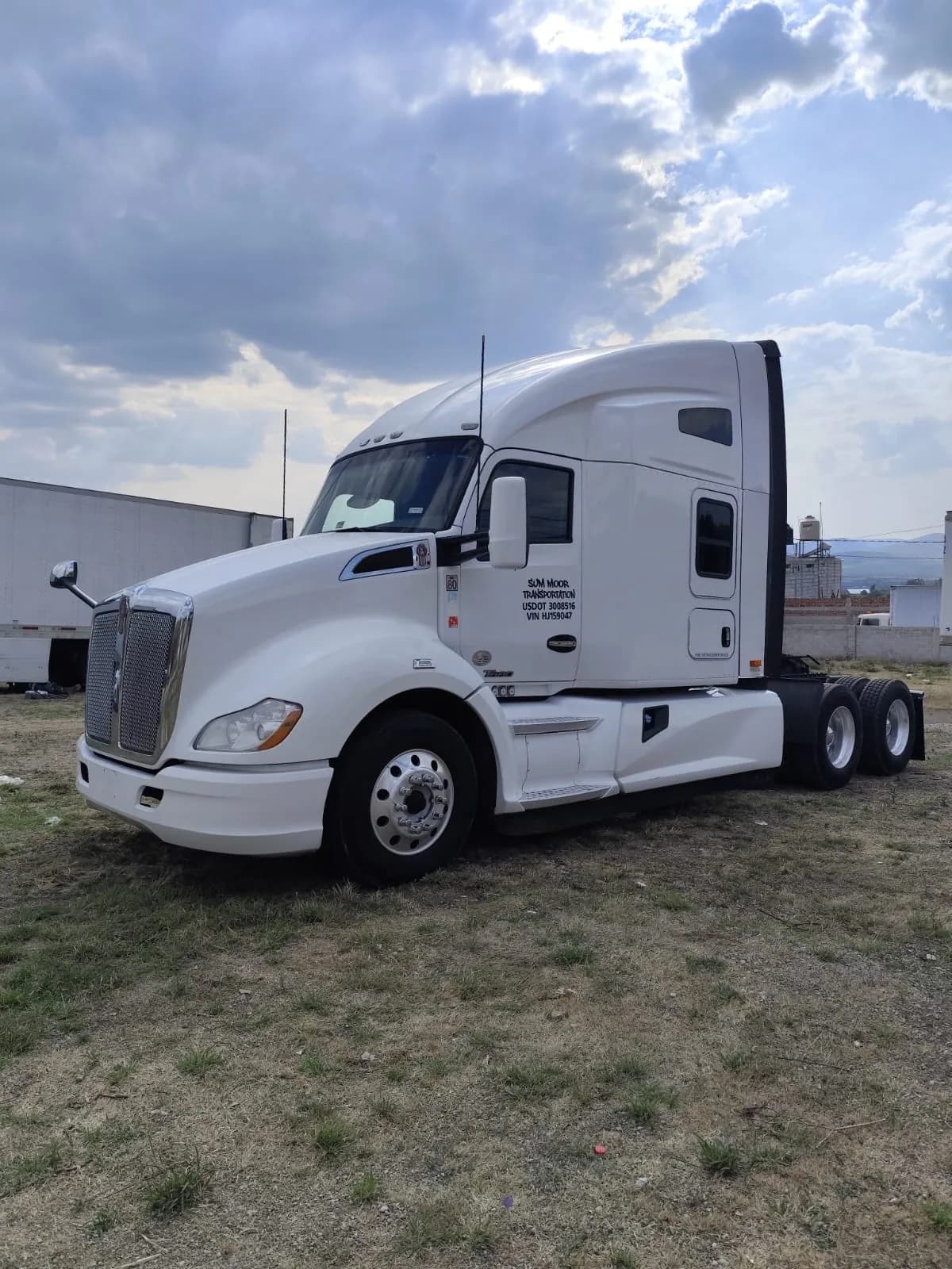 2017 Kenworth T680 Tractocamión 5ta rueda publicado en Expocamión — foto 4 de 15