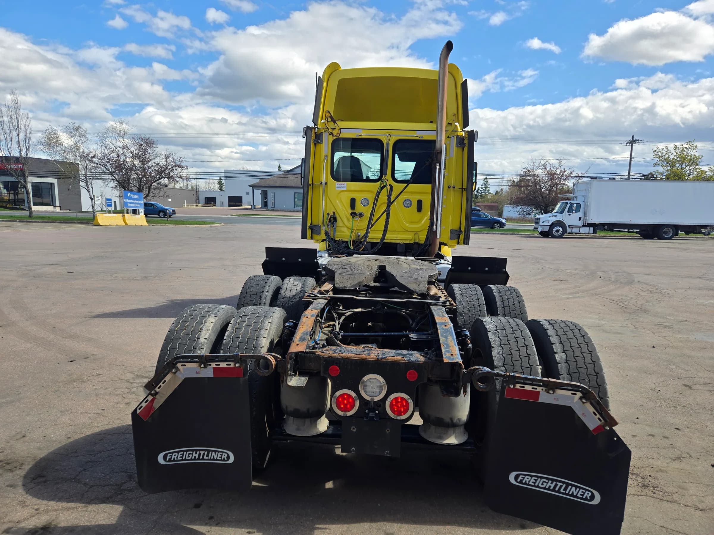 2021 Freightliner Cascadia Tractocamión 5ta rueda publicado en Expocamión — foto 4 de 4