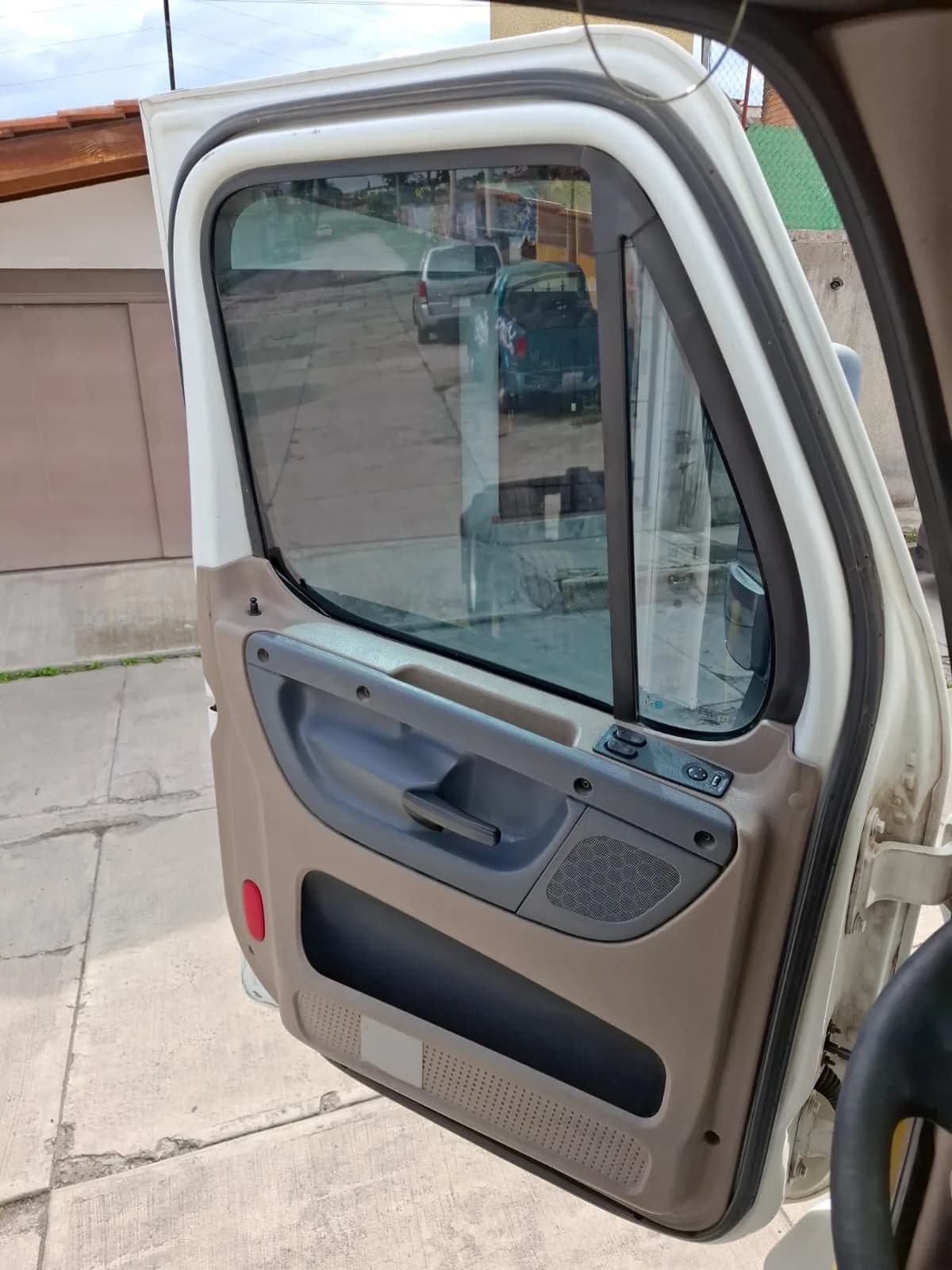 2018 Freightliner Cascadia Rabón (2 ejes) publicado en Expocamión — foto 7 de 13