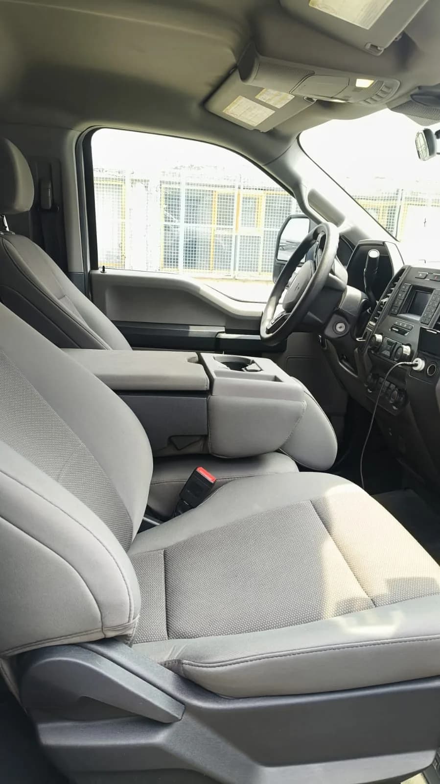 2022 Ford F450 Rabón (2 ejes) publicado en Expocamión — foto 10 de 12