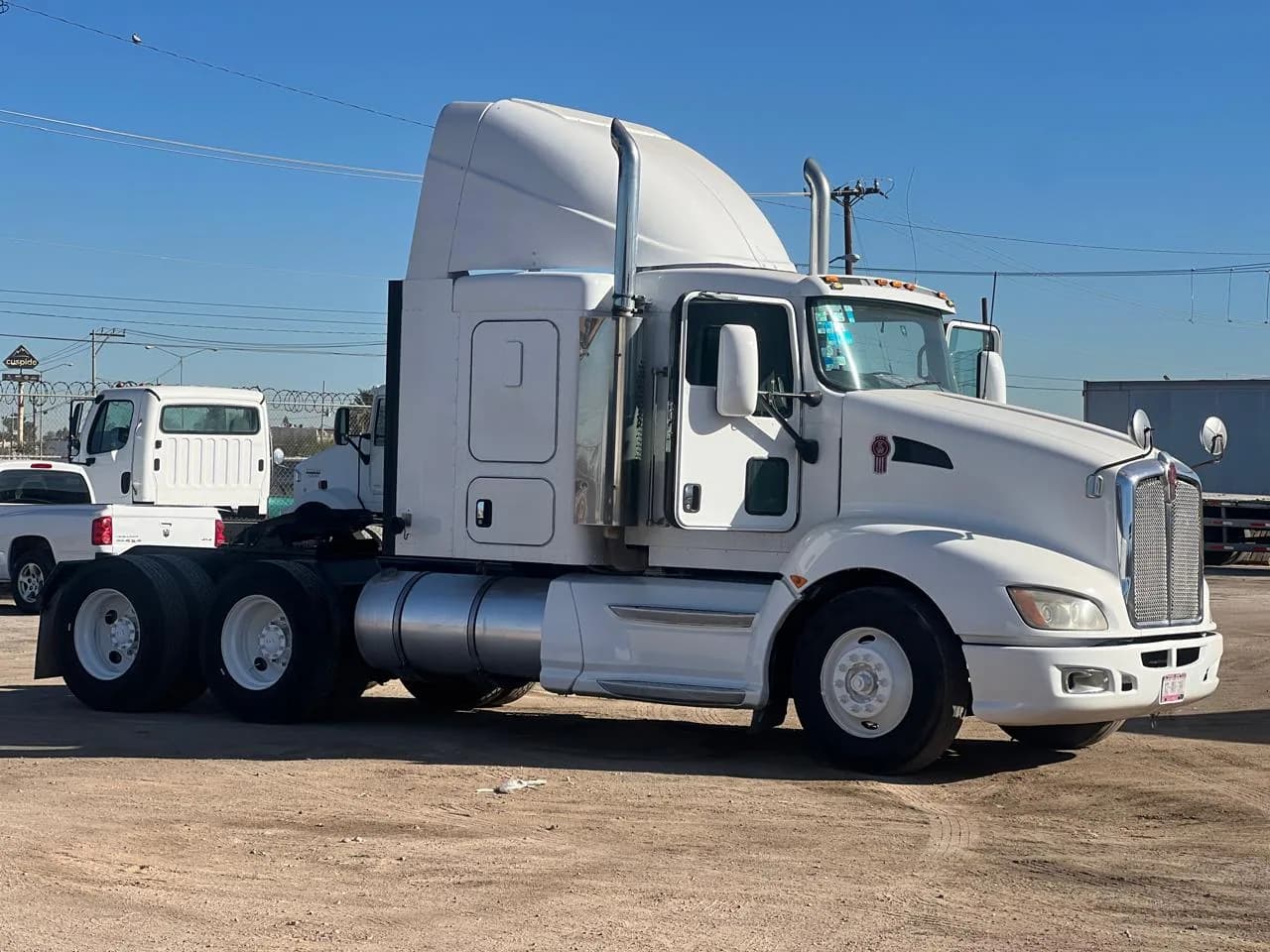 2017 Kenworth T660 Tractocamión 5ta rueda publicado en Expocamión — foto 2 de 12