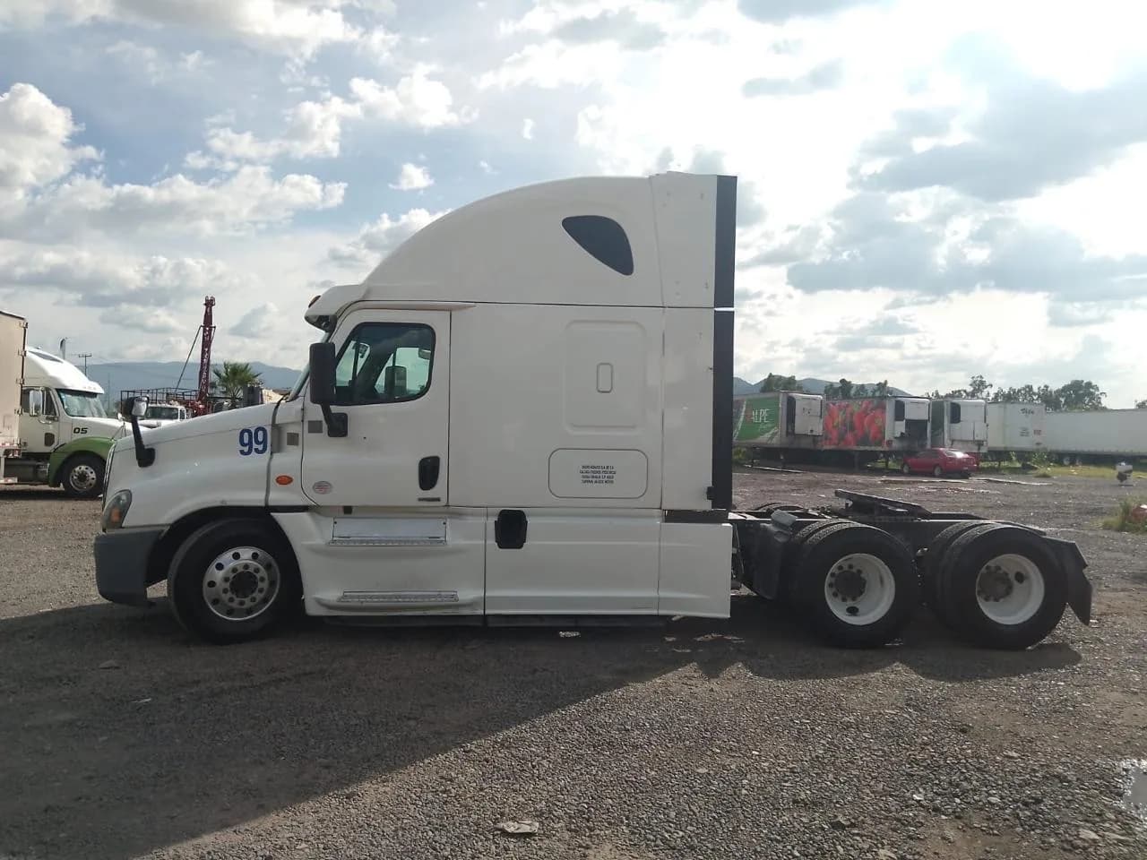 2016 Freightliner Cascadia 125 Tractocamión 5ta rueda publicado en Expocamión — foto 1 de 5