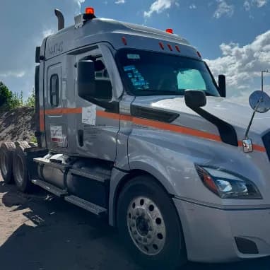2020 Freightliner Cascadia Tractocamión 5ta rueda publicado en Expocamión — foto 4 de 5