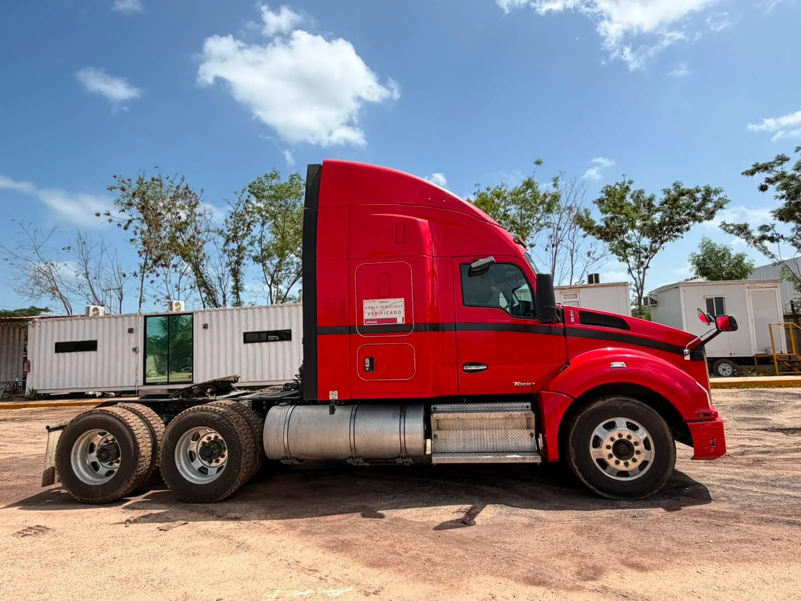 2020 Kenworth T880 Tractocamión 5ta rueda publicado en Expocamión — foto 4 de 6