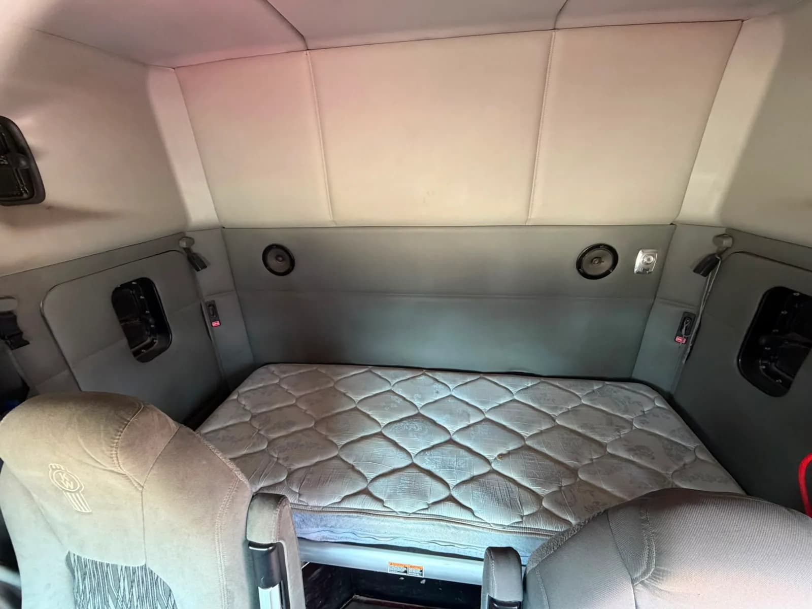 2020 Kenworth T880 Tractocamión 5ta rueda publicado en Expocamión — foto 6 de 6