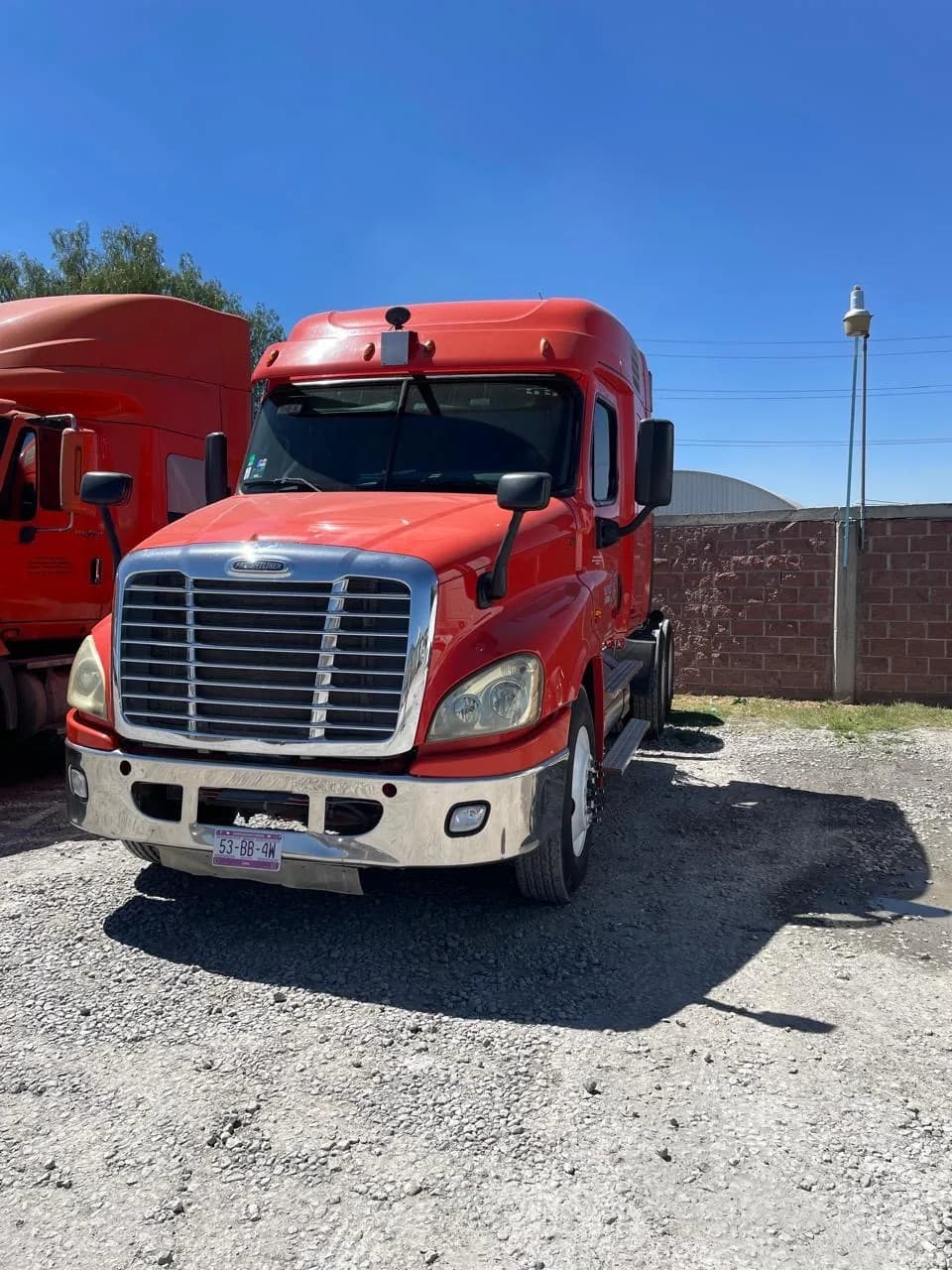 2017 Freightliner Cascadia Tractocamión 5ta rueda publicado en Expocamión — foto 5 de 5
