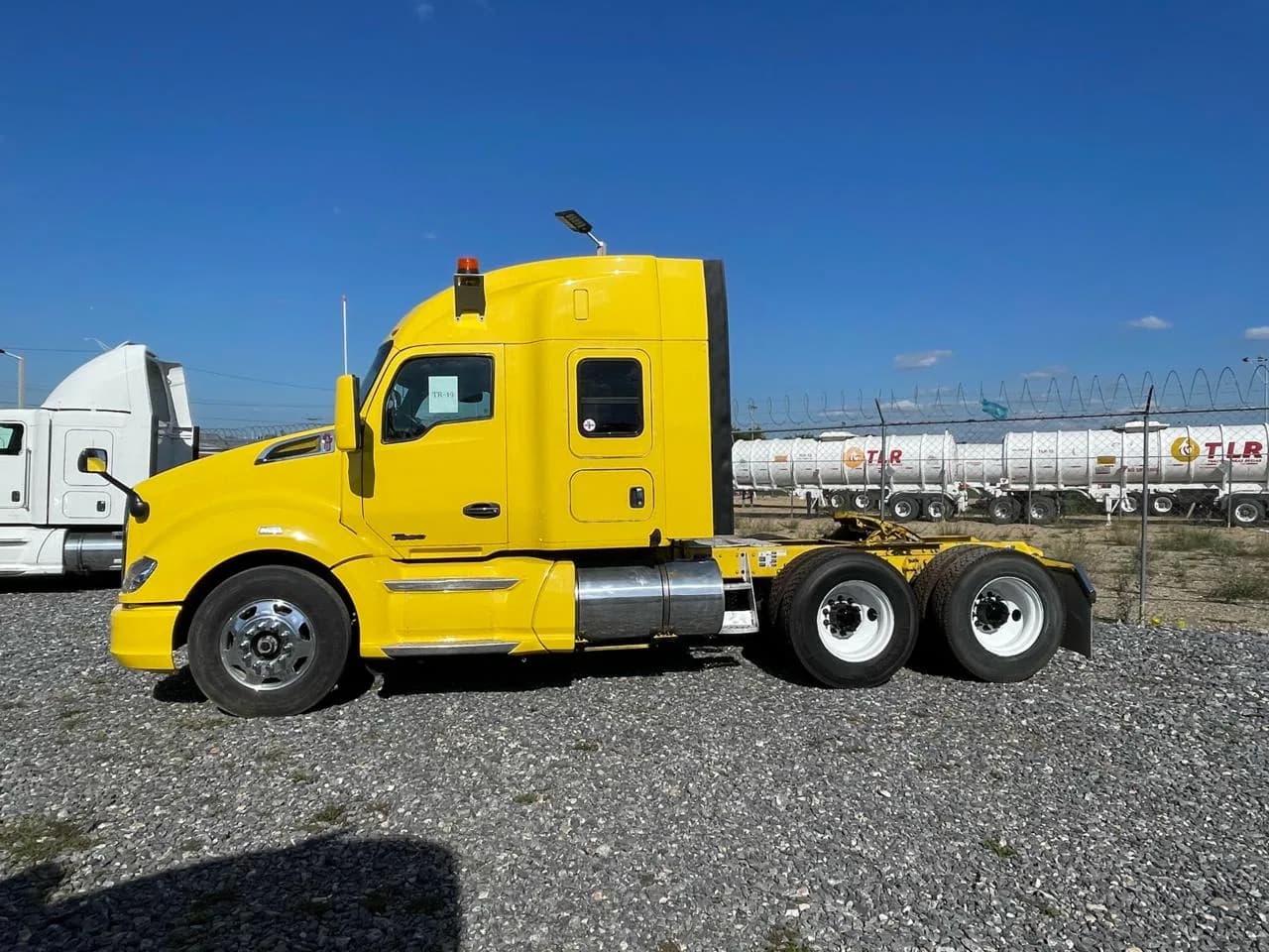 2015 Kenworth T680 Tractocamión 5ta rueda publicado en Expocamión — foto 7 de 9