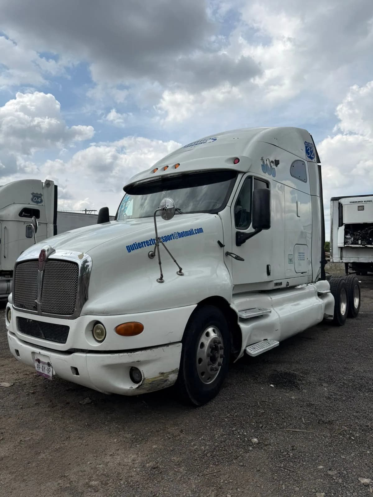 2009 Kenworth T2000 Tractocamión 5ta rueda publicado en Expocamión — foto 4 de 6