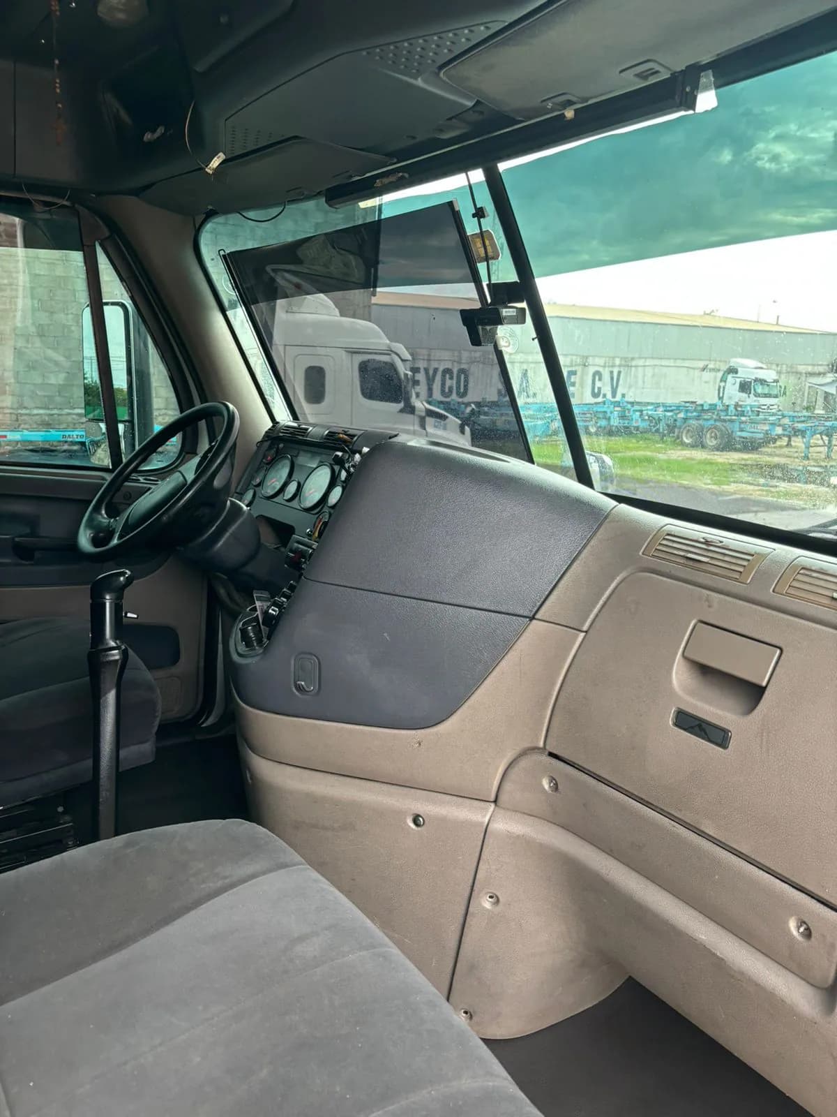 2019 Freightliner Cascadia 125 Tractocamión 5ta rueda publicado en Expocamión — foto 6 de 6